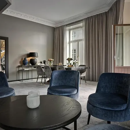 Karl Johan 4*