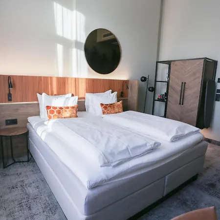 Otel Karl Johan 4*