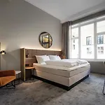 Отель Karl Johan