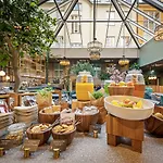 Отель Karl Johan 4*