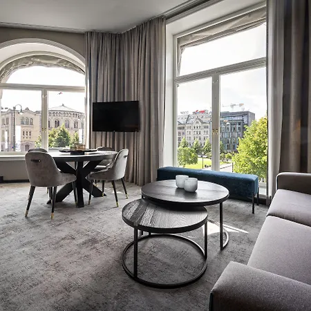 Karl Johan 4*